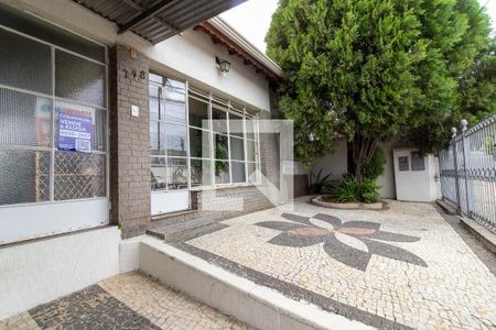 Casa à venda com 283m², 3 quartos e 1 vaga Casa à venda com 283m², 3 quartos e 1 vagaÁrea comum
