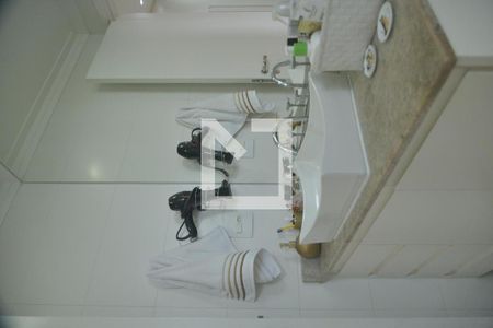 Apartamento à venda com 85m², 2 quartos e 2 vagasBanheiro da Suíte