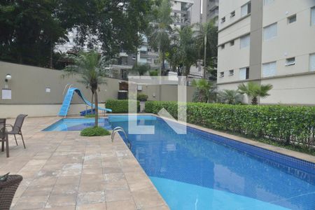 Apartamento à venda com 85m², 2 quartos e 2 vagasÁrea comum - Piscina