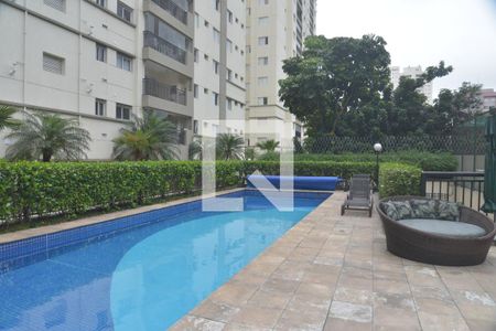 Apartamento à venda com 85m², 2 quartos e 2 vagasÁrea comum - Piscina