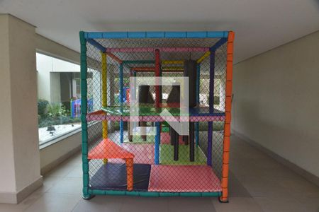 Apartamento à venda com 85m², 2 quartos e 2 vagasÁrea comum - Playground