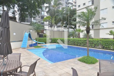 Apartamento à venda com 85m², 2 quartos e 2 vagasÁrea comum - Piscina