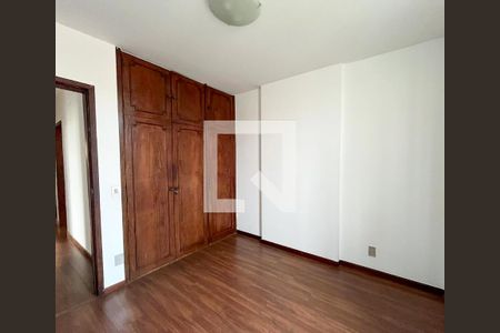 Apartamento à venda com 180m², 4 quartos e 2 vagasQuarto 1