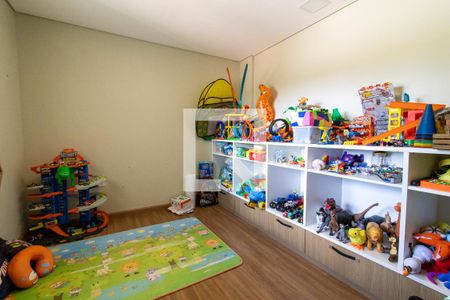 Casa de condomínio à venda com 567m², 4 quartos e 4 vagas Casa de condomínio à venda com 567m², 4 quartos e 4 vagasQuarto 4