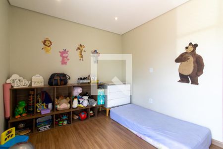 Casa de condomínio à venda com 567m², 4 quartos e 4 vagas Casa de condomínio à venda com 567m², 4 quartos e 4 vagasQuarto 3