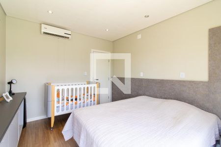 Casa de condomínio à venda com 567m², 4 quartos e 4 vagas Casa de condomínio à venda com 567m², 4 quartos e 4 vagasQuarto 1