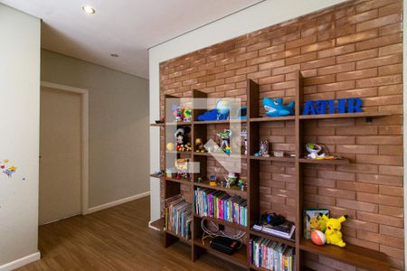 Casa de condomínio à venda com 567m², 4 quartos e 4 vagas Casa de condomínio à venda com 567m², 4 quartos e 4 vagasQuarto 4