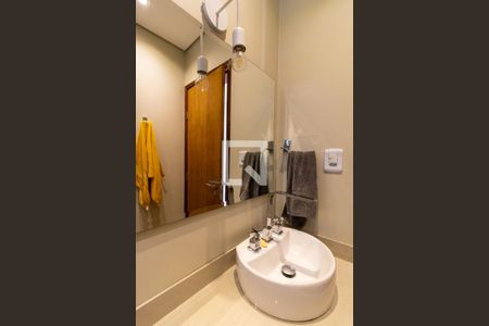 Casa de condomínio à venda com 567m², 4 quartos e 4 vagas Casa de condomínio à venda com 567m², 4 quartos e 4 vagasBanheiro - Quarto 3