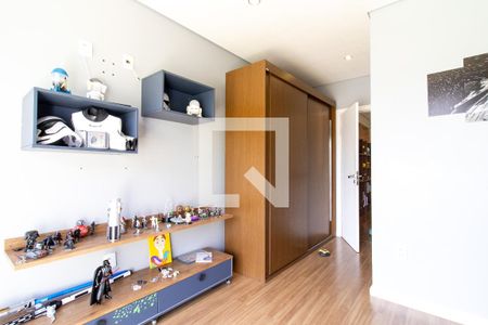 Casa de condomínio à venda com 567m², 4 quartos e 4 vagas Casa de condomínio à venda com 567m², 4 quartos e 4 vagasQuarto 2