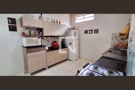 Casa à venda com 240m², 2 quartos e 3 vagasCozinha