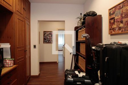 Apartamento à venda com 450m², 5 quartos e 3 vagas Apartamento à venda com 450m², 5 quartos e 3 vagasQuarto