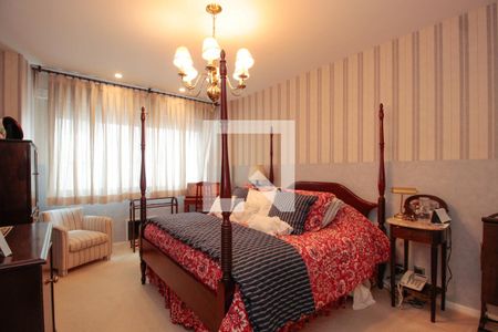 Apartamento à venda com 450m², 5 quartos e 3 vagas Apartamento à venda com 450m², 5 quartos e 3 vagasSuíte master