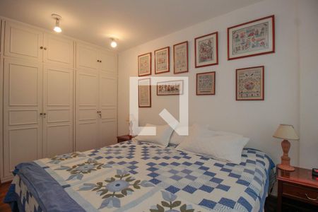 Apartamento à venda com 450m², 5 quartos e 3 vagas Apartamento à venda com 450m², 5 quartos e 3 vagasSuíte 3