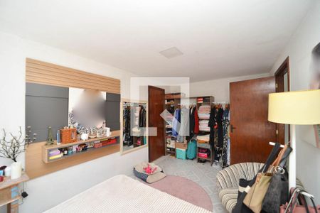 Casa à venda com 144m², 3 quartos e 2 vagasSuíte 2