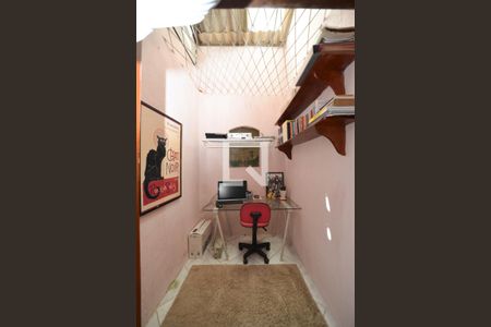 Casa à venda com 144m², 3 quartos e 2 vagasQuarto