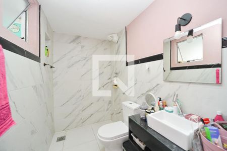 Casa à venda com 144m², 3 quartos e 2 vagasBanheiro da Suíte 2