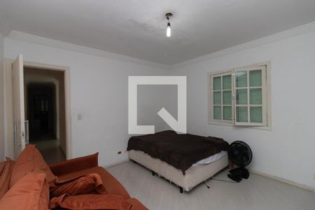 Casa à venda com 200m², 4 quartos e sem vaga Casa à venda com 200m², 4 quartos e sem vagaQuarto Suíte 1