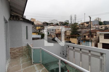 Casa à venda com 200m², 4 quartos e sem vaga Casa à venda com 200m², 4 quartos e sem vagavaranda
