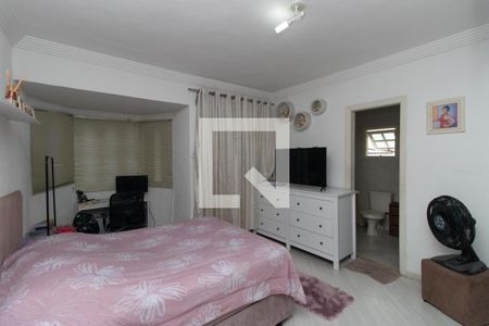 Casa à venda com 200m², 4 quartos e sem vaga Casa à venda com 200m², 4 quartos e sem vagaQuarto Suíte 3