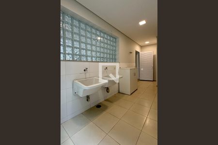 Casa de condomínio à venda com 525m², 4 quartos e 3 vagasÁrea de Serviço