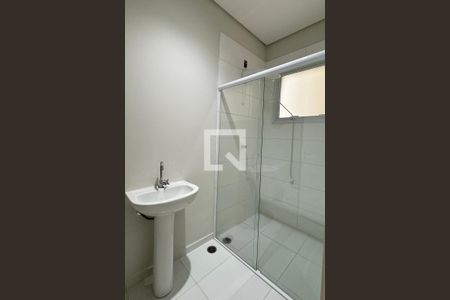 Casa de condomínio à venda com 525m², 4 quartos e 3 vagasBanheiro de serviço