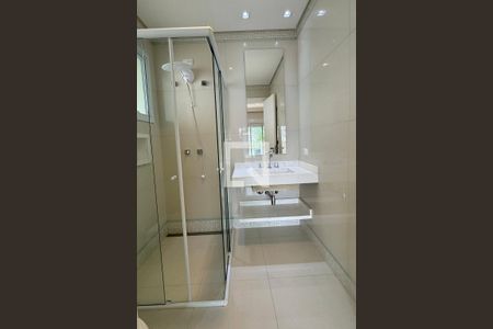 Casa de condomínio à venda com 525m², 4 quartos e 3 vagasBanheiro da Suíte 3