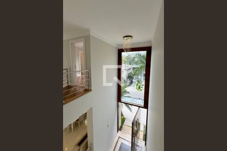 Casa de condomínio à venda com 525m², 4 quartos e 3 vagasHall