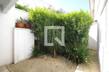 Casa à venda com 205m², 4 quartos e 3 vagas Casa à venda com 205m², 4 quartos e 3 vagasJardim