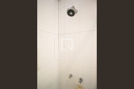 Casa à venda com 205m², 4 quartos e 3 vagas Casa à venda com 205m², 4 quartos e 3 vagasBanheiro da Suíte 2