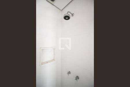 Casa à venda com 205m², 4 quartos e 3 vagas Casa à venda com 205m², 4 quartos e 3 vagasBanheiro de serviço