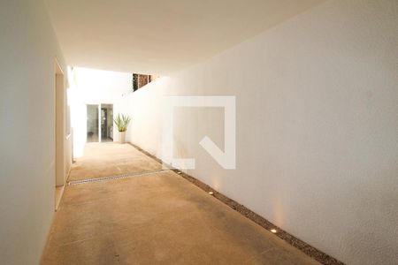 Casa à venda com 205m², 4 quartos e 3 vagas Casa à venda com 205m², 4 quartos e 3 vagasGaragem