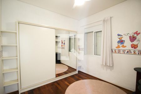 Casa à venda com 205m², 4 quartos e 3 vagas Casa à venda com 205m², 4 quartos e 3 vagasQuarto 1