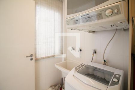 Casa à venda com 205m², 4 quartos e 3 vagas Casa à venda com 205m², 4 quartos e 3 vagasÁrea de Serviço