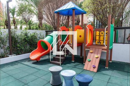 Apartamento à venda com 144m², 3 quartos e 2 vagas Apartamento à venda com 144m², 3 quartos e 2 vagasPlayground