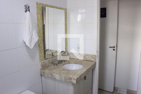 Apartamento à venda com 64m², 2 quartos e 1 vagaBanheiro da suíte