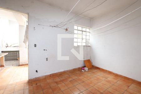 Casa à venda com 150m², 2 quartos e 1 vagaQuarto de Serviço