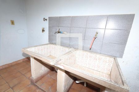 Casa à venda com 150m², 2 quartos e 1 vagaLavanderia