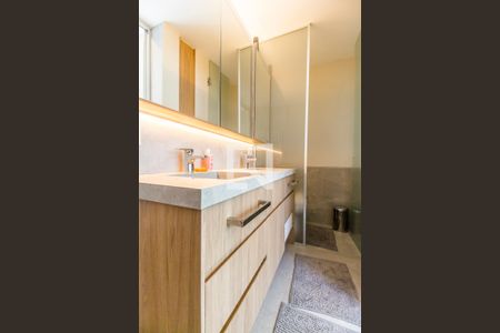 Apartamento para alugar com 468m², 4 quartos e 4 vagasDetalhe do Banheiro da Suite