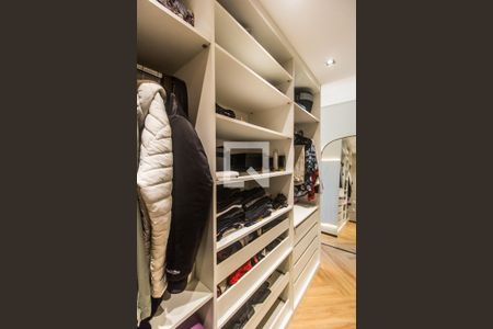 Apartamento para alugar com 468m², 4 quartos e 4 vagasCloset da suíte 1