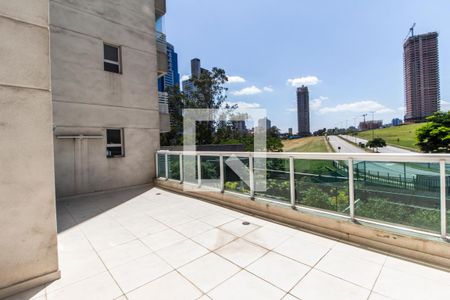 Apartamento para alugar com 468m², 4 quartos e 4 vagasVista da Suíte 2