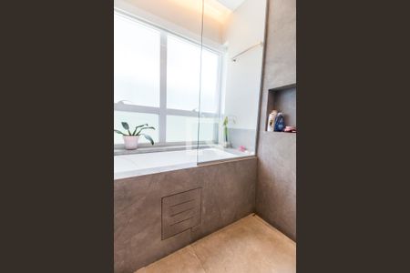 Apartamento para alugar com 468m², 4 quartos e 4 vagasBanheiro da Suíte 1