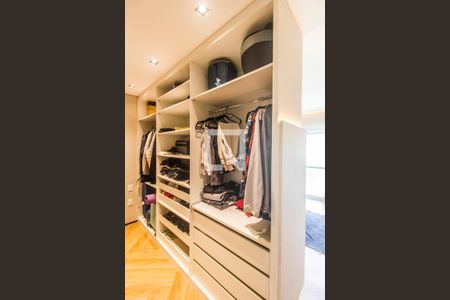 Apartamento para alugar com 468m², 4 quartos e 4 vagasCloset da suíte 1