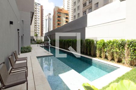 Studio à venda com 25m², 1 quarto e sem vagaÁrea comum - Piscina