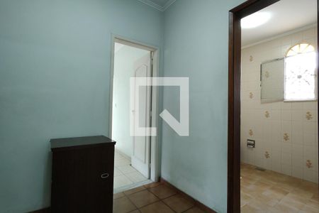 Casa à venda com 226m², 3 quartos e 5 vagas Casa à venda com 226m², 3 quartos e 5 vagasCorredor
