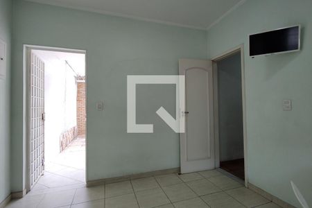 Casa à venda com 226m², 3 quartos e 5 vagas Casa à venda com 226m², 3 quartos e 5 vagasCozinha - Armários
