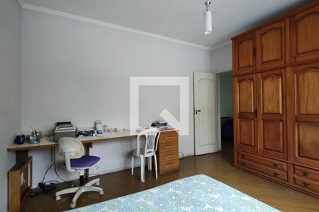 Casa à venda com 226m², 3 quartos e 5 vagas Casa à venda com 226m², 3 quartos e 5 vagasQuarto 3 - Armários