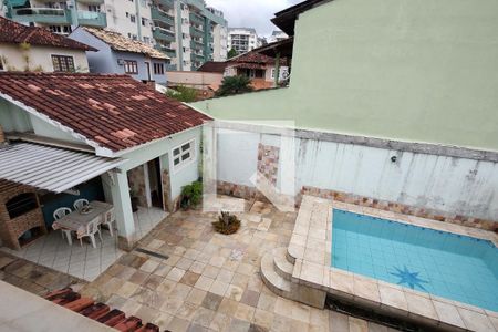 Casa à venda com 226m², 3 quartos e 5 vagas Casa à venda com 226m², 3 quartos e 5 vagasPiscina e Churrasqueira