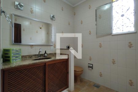 Casa à venda com 226m², 3 quartos e 5 vagas Casa à venda com 226m², 3 quartos e 5 vagasLavabo