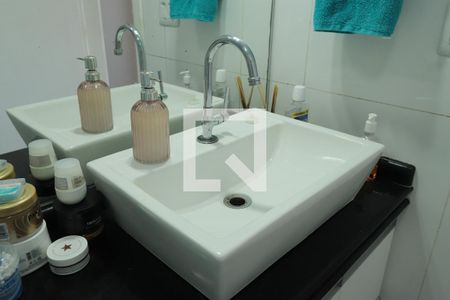 Apartamento à venda com 63m², 3 quartos e 1 vaga Apartamento à venda com 63m², 3 quartos e 1 vagaBanheiro