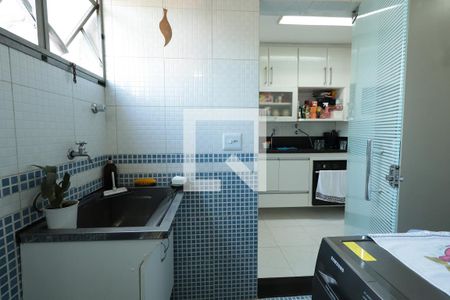 Apartamento à venda com 63m², 3 quartos e 1 vaga Apartamento à venda com 63m², 3 quartos e 1 vagaÁrea de Serviço